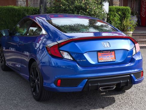 Used 2019 Honda Civic Sport image 6
