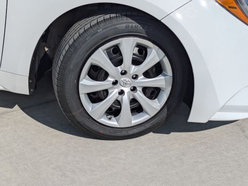 Certified 2023 Toyota Corolla LE image 9