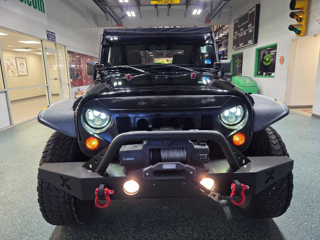 Used 2013 Jeep Wrangler Sport w/ Connectivity Group AWD/4WD image 3
