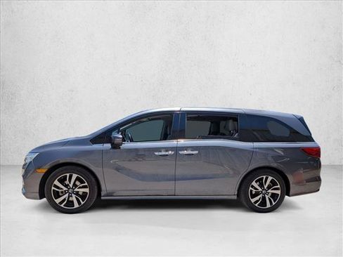 Used 2019 Honda Odyssey Elite image 2