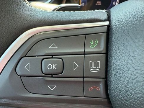 New 2025 Jeep Grand Cherokee Laredo X w/ Luxury Tech Group I image 15