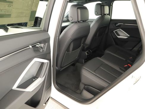 New 2025 Audi Q3 2.0T Premium image 27