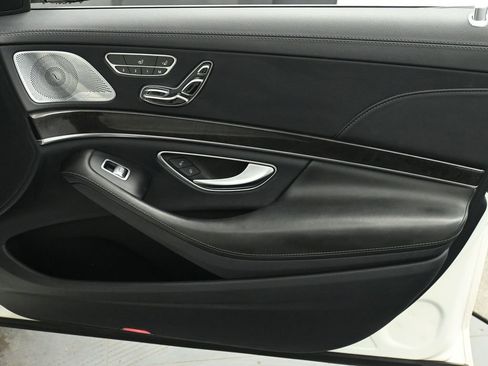 Used 2020 Mercedes-Benz S 560 S 560 image 23