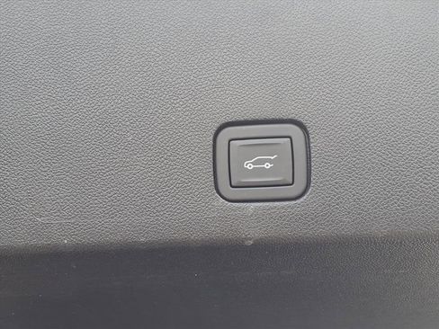 Certified 2024 Cadillac XT6 Premium Luxury w/ LPO, Floor Liner Package image 17