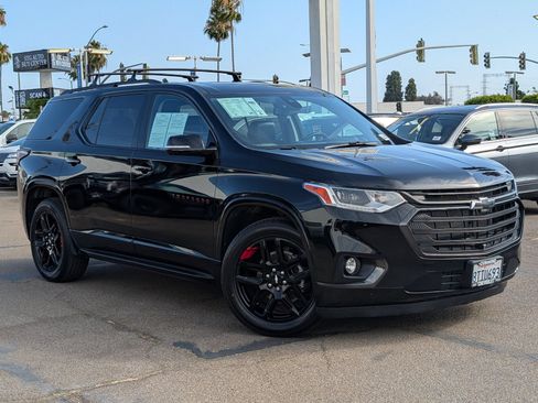 Certified 2021 Chevrolet Traverse Premier w/ Redline Edition FWD image 2