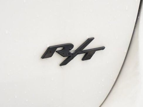 Certified 2022 Dodge Durango R/T w/ Tow 'N Go Package image 18