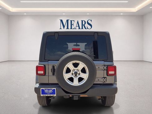 Used 2023 Jeep Wrangler Unlimited Sport AWD/4WD image 4