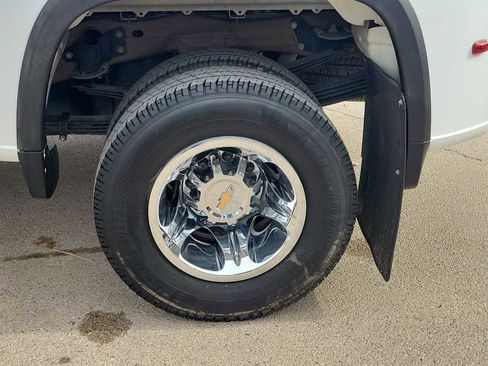 Used 2024 Chevrolet Silverado 3500 LTZ image 8