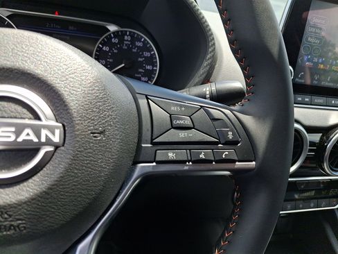 Used 2025 Nissan Sentra SR w/ Midnight Edition FWD image 21