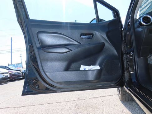 Used 2024 Nissan Versa SR FWD image 35