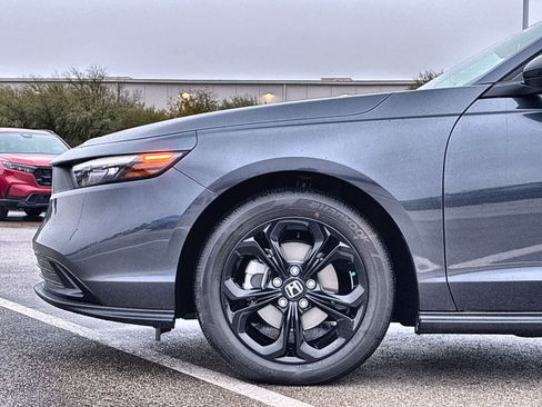 Certified 2025 Honda Accord SE image 14