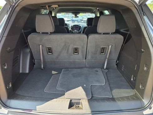 Used 2023 Chevrolet Traverse LT AWD/4WD image 10