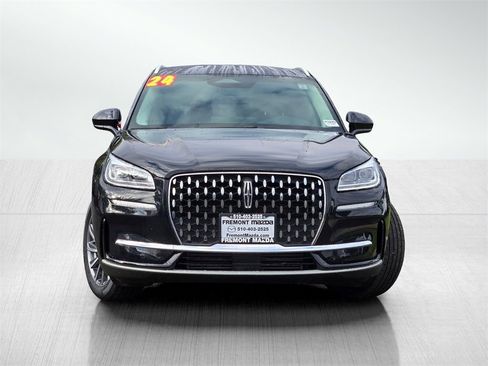 Used 2024 Lincoln Corsair Reserve image 2