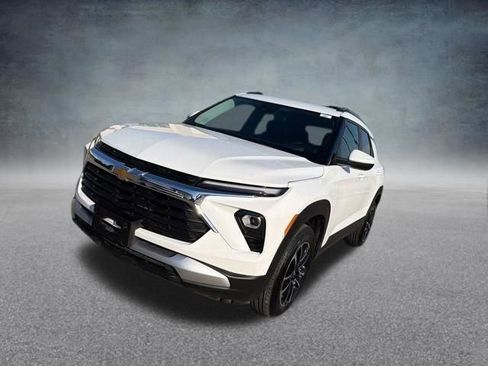 Used 2025 Chevrolet TrailBlazer LT AWD/4WD image 48
