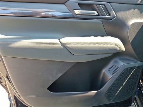 New 2026 GMC Terrain AT4 w/ Convenience Package III image 8