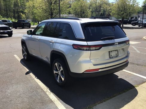 New 2026 Jeep Grand Cherokee Limited AWD/4WD image 5