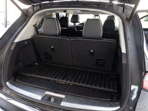Used 2024 Acura MDX SH-AWD w/ Advance Package image 18