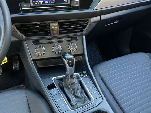 Used 2022 Volkswagen Jetta S FWD image 26