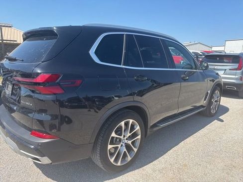 Used 2025 BMW X5 xDrive50e AWD/4WD image 4