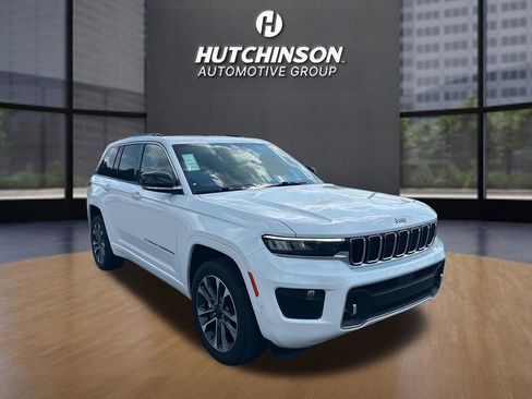 Used 2023 Jeep Grand Cherokee Overland w/ Luxury Tech Group IV RWD image 1