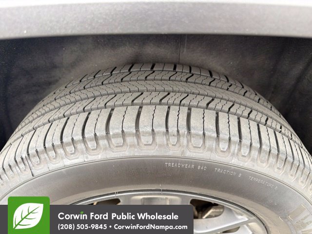 Used 2019 GMC Acadia SLT AWD/4WD image 12