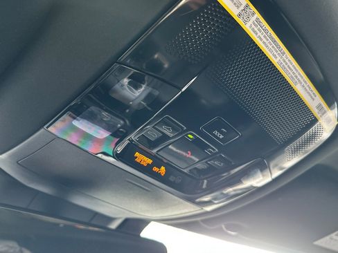 Certified 2025 Lexus RX 350h w/ Convenience Package image 21