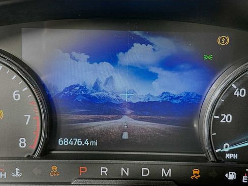 Used 2020 Ford Explorer XLT w/ Equipment Group 202A image 12