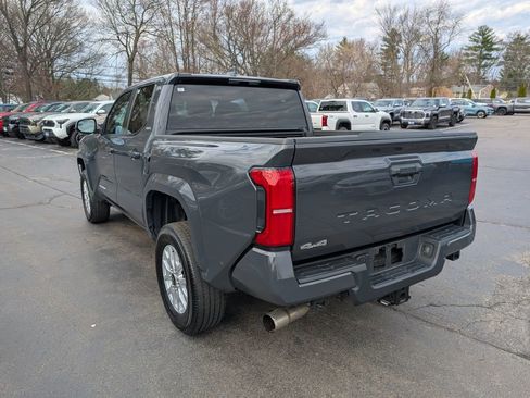 Used 2024 Toyota Tacoma SR5 image 5