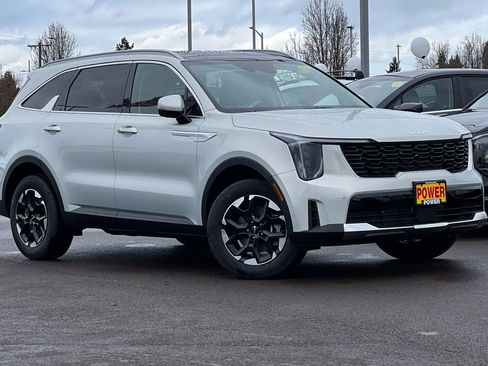 New 2026 Kia Sorento S w/ S Panoramic Sunroof Package image 2