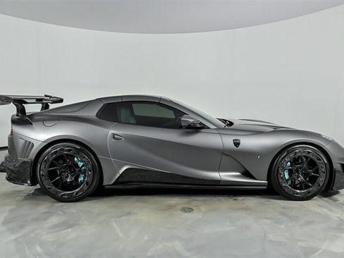 Used 2021 Ferrari 812 GTS RWD image 30