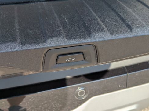 Used 2025 BMW X5 xDrive40i image 14