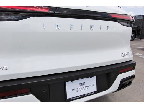 Used 2024 INFINITI QX60 Pure AWD/4WD image 31