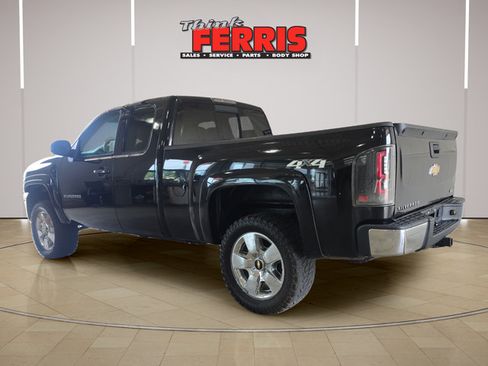 Used 2010 Chevrolet Silverado 1500 LTZ w/ LTZ Plus Package AWD/4WD image 7
