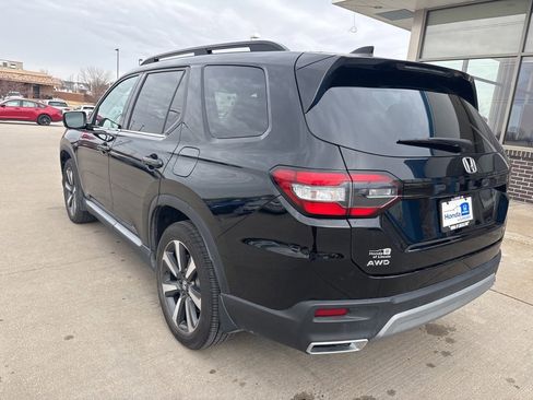 Certified 2023 Honda Pilot Touring image 7