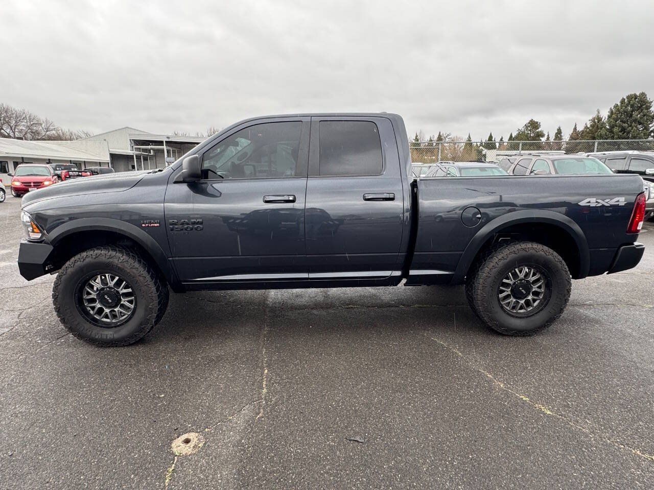 Used 2019 RAM 1500 Warlock AWD/4WD image 2