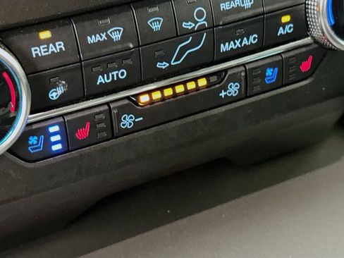Used 2020 Ford Expedition XLT w/ Equipment Group 202A RWD image 24