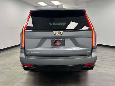 Used 2022 Cadillac Escalade ESV Sport AWD/4WD image 9