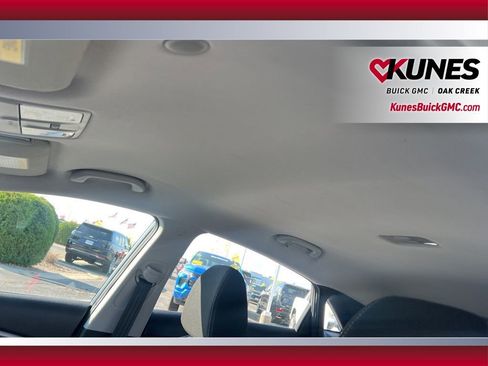 Used 2017 Hyundai Elantra GT image 8