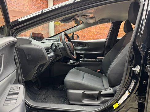 Used 2024 Toyota Prius LE image 22