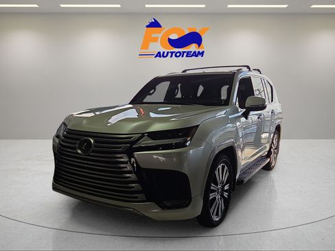 Used 2023 Lexus LX 600 4WD w/ Accessory Package (Z1) image 1