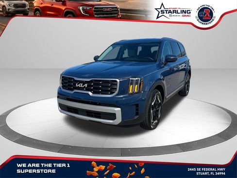 Used 2024 Kia Telluride S FWD image 1