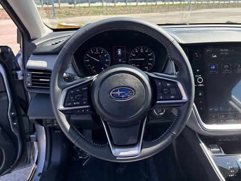 Used 2025 Subaru Outback Premium AWD/4WD image 32