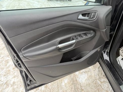 Used 2014 Ford Escape SE image 25