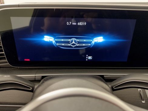 Used 2021 Mercedes-Benz GLS 450 4MATIC image 19