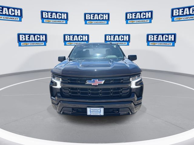 Used 2023 Chevrolet Silverado 1500 RST w/ Z71 Off-Road Package AWD/4WD image 3