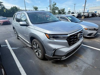 Certified 2024 Honda Pilot Touring