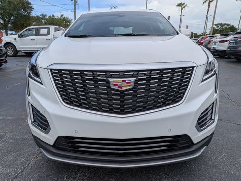 Certified 2024 Cadillac XT5 Premium Luxury FWD image 9