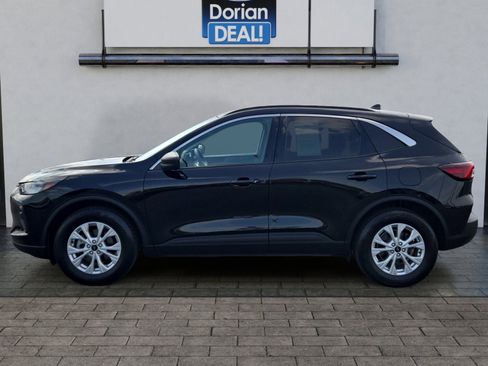 Used 2023 Ford Escape Active w/ Tech Pack #1 AWD/4WD image 6