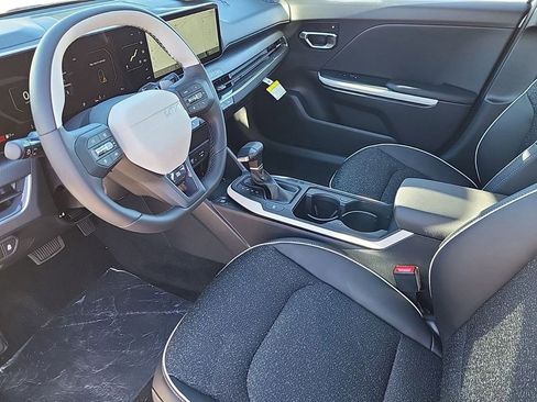 New 2025 Kia K4 GT-Line image 17