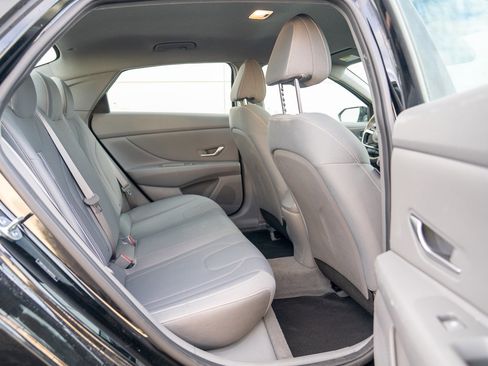 Used 2021 Hyundai Elantra SEL w/ Convenience Package image 21